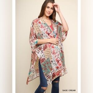 NWT UMGEE Boho Chic Floral Patchwork Pattern Kimono Size Small/Medium